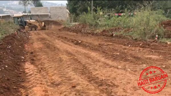 TERRAIN A VENDRE - ZONE: THOMASSIN 37