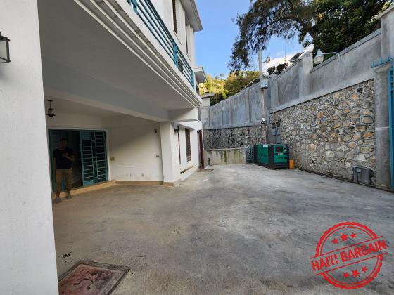 APPARTEMENT A LOUER - ZONE: MONTAGNE NOIRE