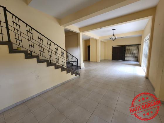 MAISON A  VENDRE - ZONE: PELERIN 5