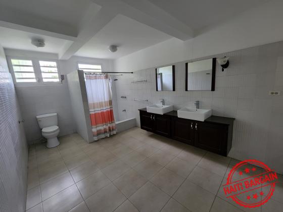 MAISON A  VENDRE - ZONE: PELERIN 5