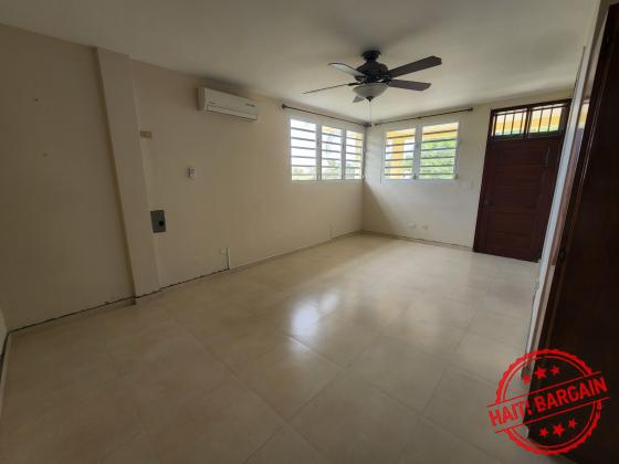 MAISON A  VENDRE - ZONE: PELERIN 5