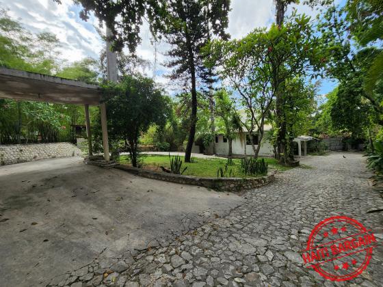 PROPRIETE A VENDRE, ZONE:  PV