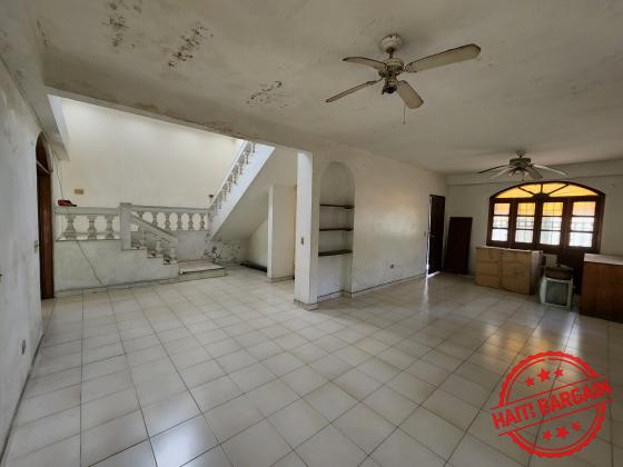 PROPRIETE A VENDRE, ZONE:  PV