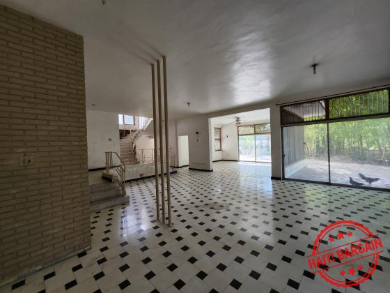 PROPRIETE A VENDRE, ZONE:  PV