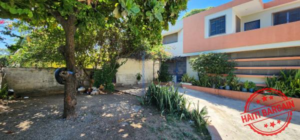 MAISON AVEC 2 APTS A VENDRE - ZONE: DELMAS 33