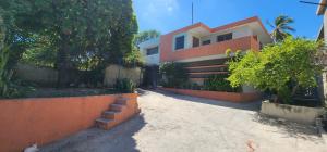 MAISON AVEC 2 APTS A VENDRE - ZONE: DELMAS 33