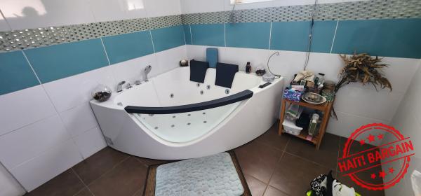 MAISON AVEC 2 APTS A VENDRE, ZONE: MORNE CALVAIRE