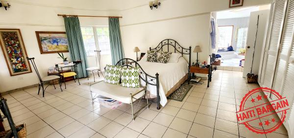 MAISON A VENDRE, ZONE: BOUTILIER