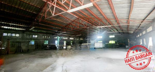 IMMEUBLE/DEPOT A VENDRE - ZONE: RTE DE L'AEROPORT