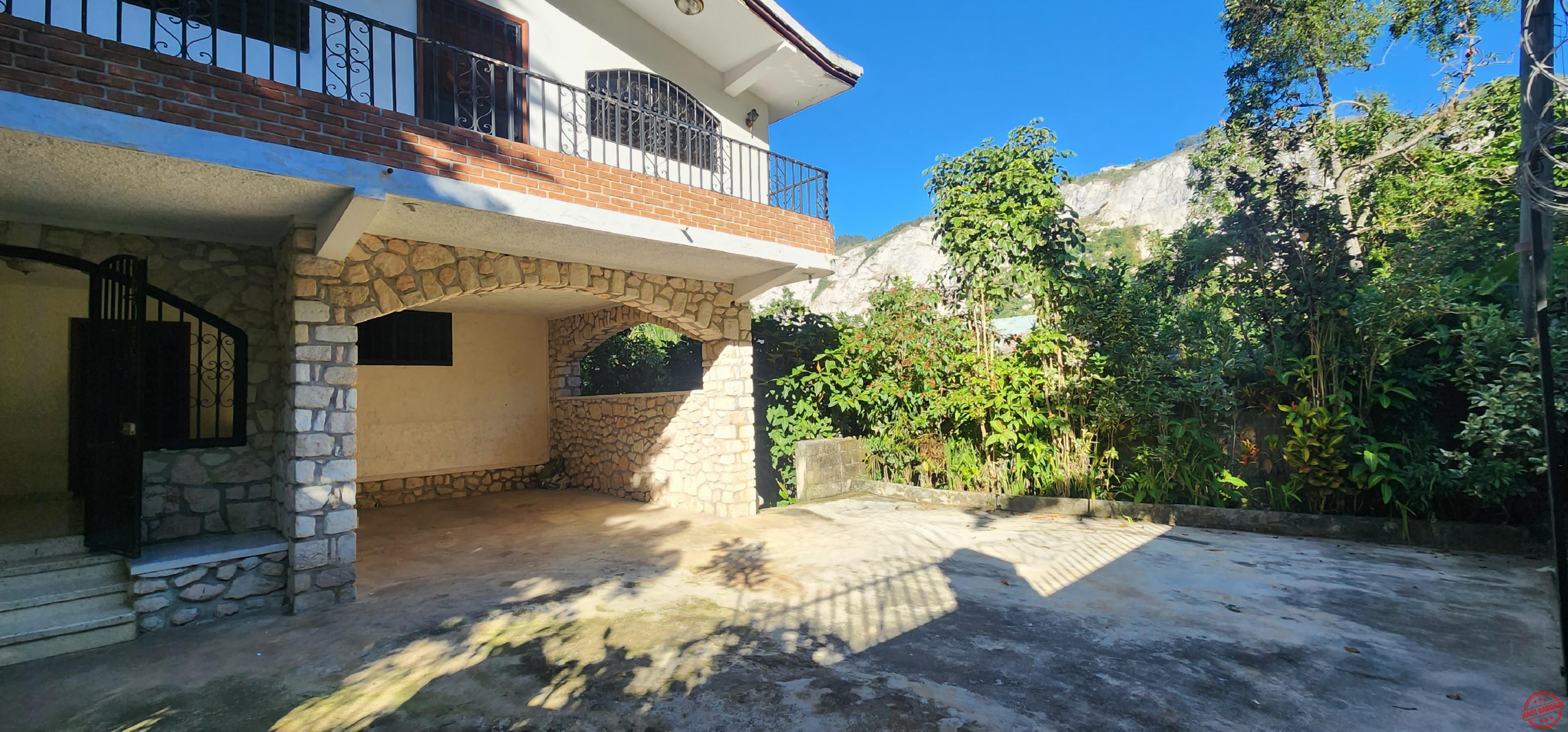 Homes For Sale MAISON A LOUER & A VENDRE, ZONE LABOULE 12