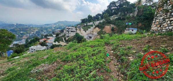 TERRAIN A VENDRE - ZONE: PELERIN 3