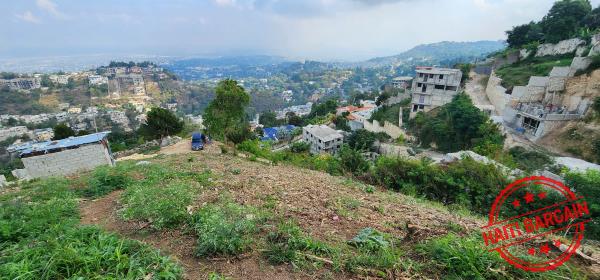 TERRAIN A VENDRE - ZONE: PELERIN 3