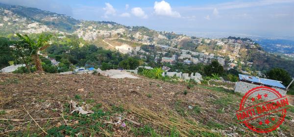 TERRAIN A VENDRE - ZONE: PELERIN 3