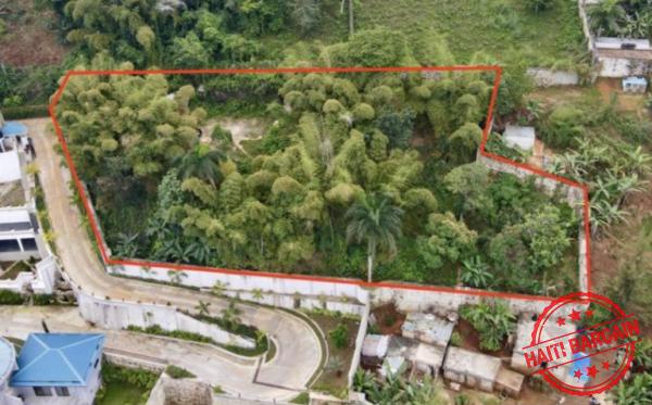 TERRAIN A VENDRE - ZONE: TARA'S