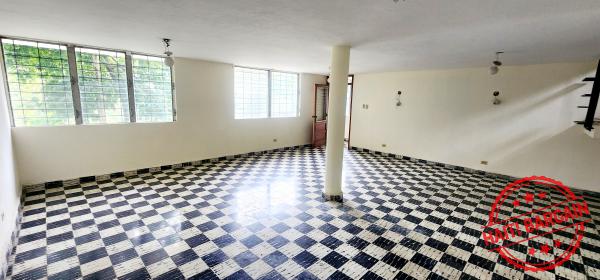 MAISON A VENDRE, ZONE:  FERMATHE