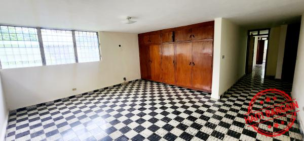 MAISON A VENDRE, ZONE:  FERMATHE