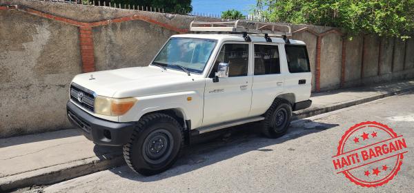 2010 TOYOTA LAND CRUISER