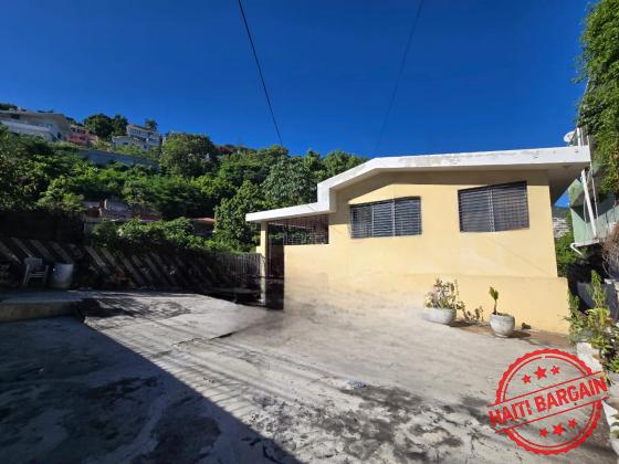 MAISON A VENDRE, ZONE: PETION-VILLE