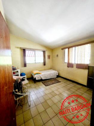 MAISON A VENDRE, ZONE: PETION-VILLE