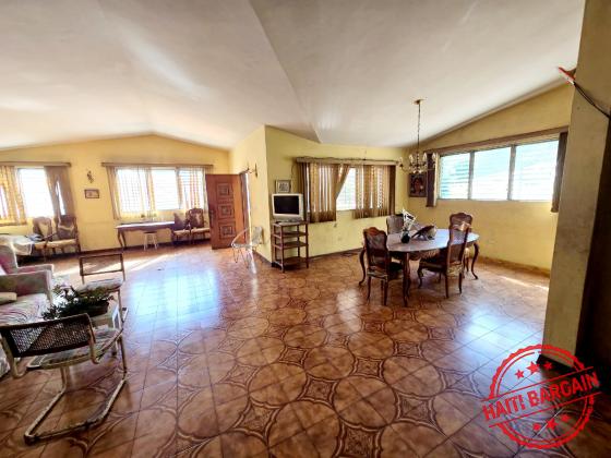 MAISON A VENDRE, ZONE: PETION-VILLE