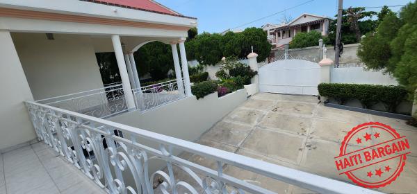 MAISON A VENDRE, ZONE: VIVY MITCHEL