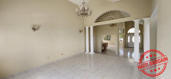 MAISON A VENDRE, ZONE: VIVY MITCHEL