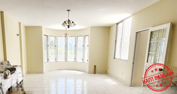 MAISON A VENDRE, ZONE: VIVY MITCHEL