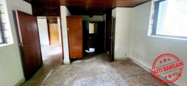 APPARTEMENT A LOUER - ZONE: DELMAS 95