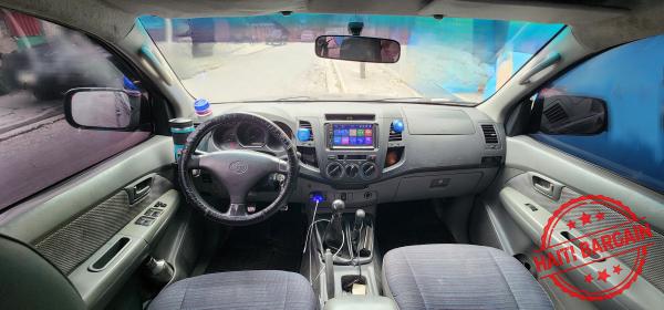 2011 TOYOTA HILUX