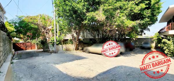 COMPLEXE D'APPARTEMENT A VENDRE, ZONE: FAUSTIN 1ER