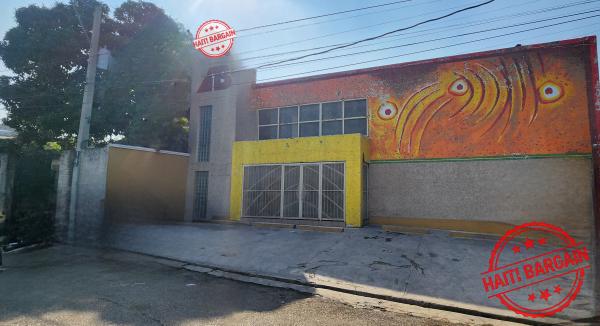 IMMEUBLE COMMERCIAL A LOUER / A VENDRE - ZONE: PETION-VILLE
