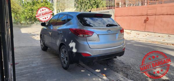 2011 HYUNDAI TUCSON