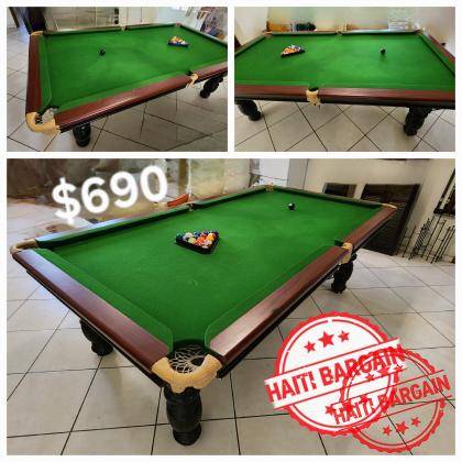 POOL TABLE