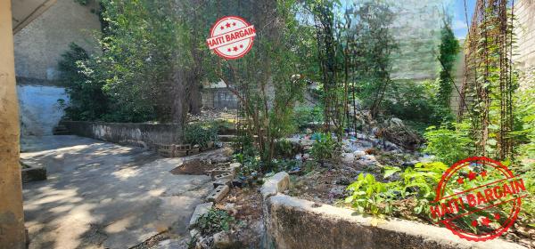 PROPRIETE A VENDRE - ZONE:  DELMAS 75
