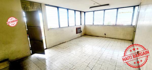 IMMEUBLE COMMERCIAL A VENDRE - ZONE: PV