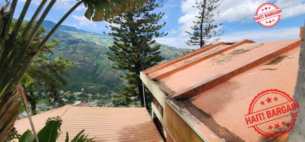 COMPLEXE D'APPARTEMENT INACHEVÉ A VENDRE, ZONE: THOMASSIN