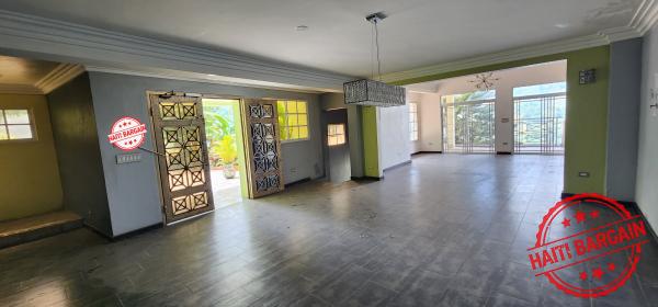 COMPLEXE D'APPARTEMENT INACHEVÉ A VENDRE, ZONE: THOMASSIN