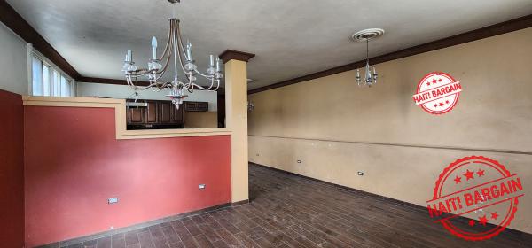 COMPLEXE D'APPARTEMENT INACHEVÉ A VENDRE, ZONE: THOMASSIN