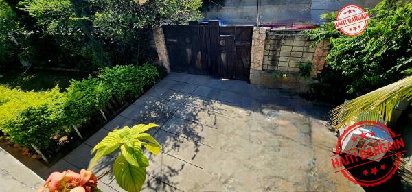 MAISON À LOUER - Zone : Haut route de Frère