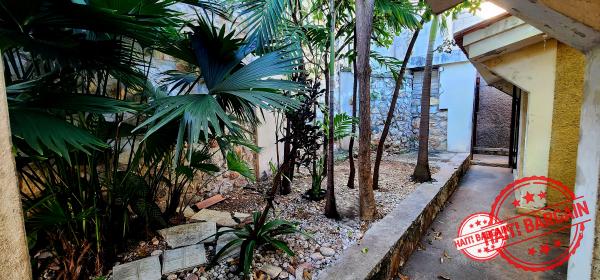 MAISON À VENDRE – MORNE CALVAIRE