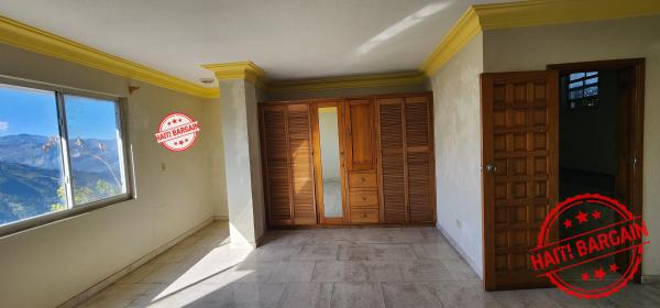 APPARTEMENT À VENDRE – TARA'S