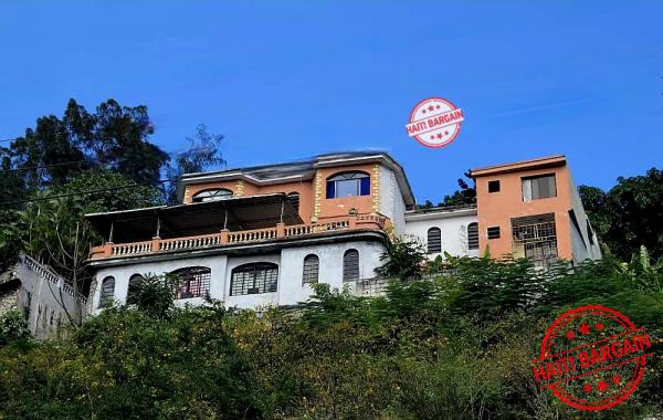 MAISON À VENDRE – PELERIN 6