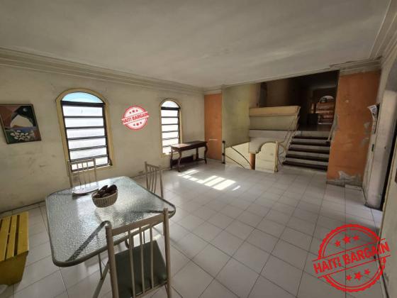 MAISON À VENDRE – PELERIN 6