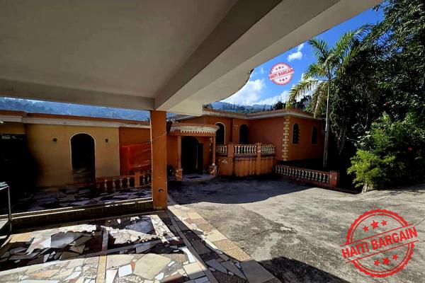 MAISON À VENDRE – PELERIN 6