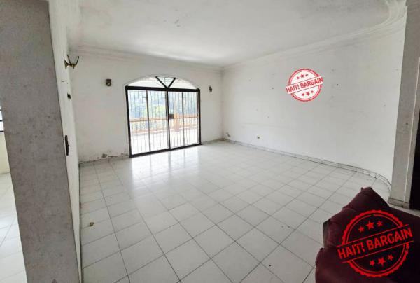 MAISON À VENDRE – PELERIN 6