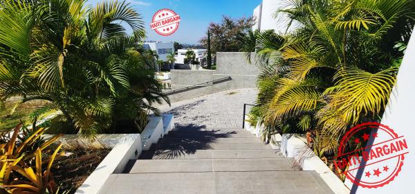 MAISON À VENDRE – VIVY MITCHEL