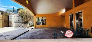 MAISON SÉPARÉE EN 2 APPARTEMENTS – À LOUER & À VENDRE