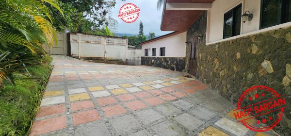 MAISON À VENDRE – THOMASSIN 32