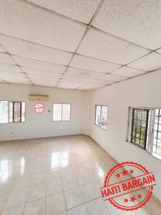 ESPACE COMMERCIAL A LOUER - ZONE: PETION-VILLE