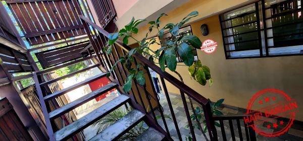 IMMEUBLE COMMERCIAL À VENDRE – Zone: PV